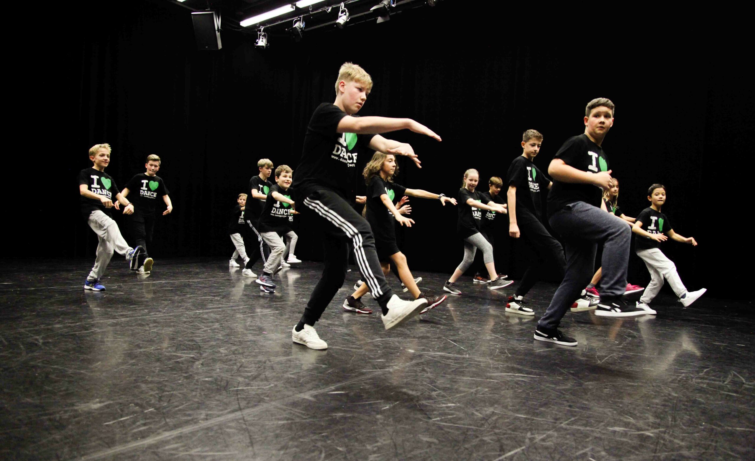 dance_project_2022_Web-22